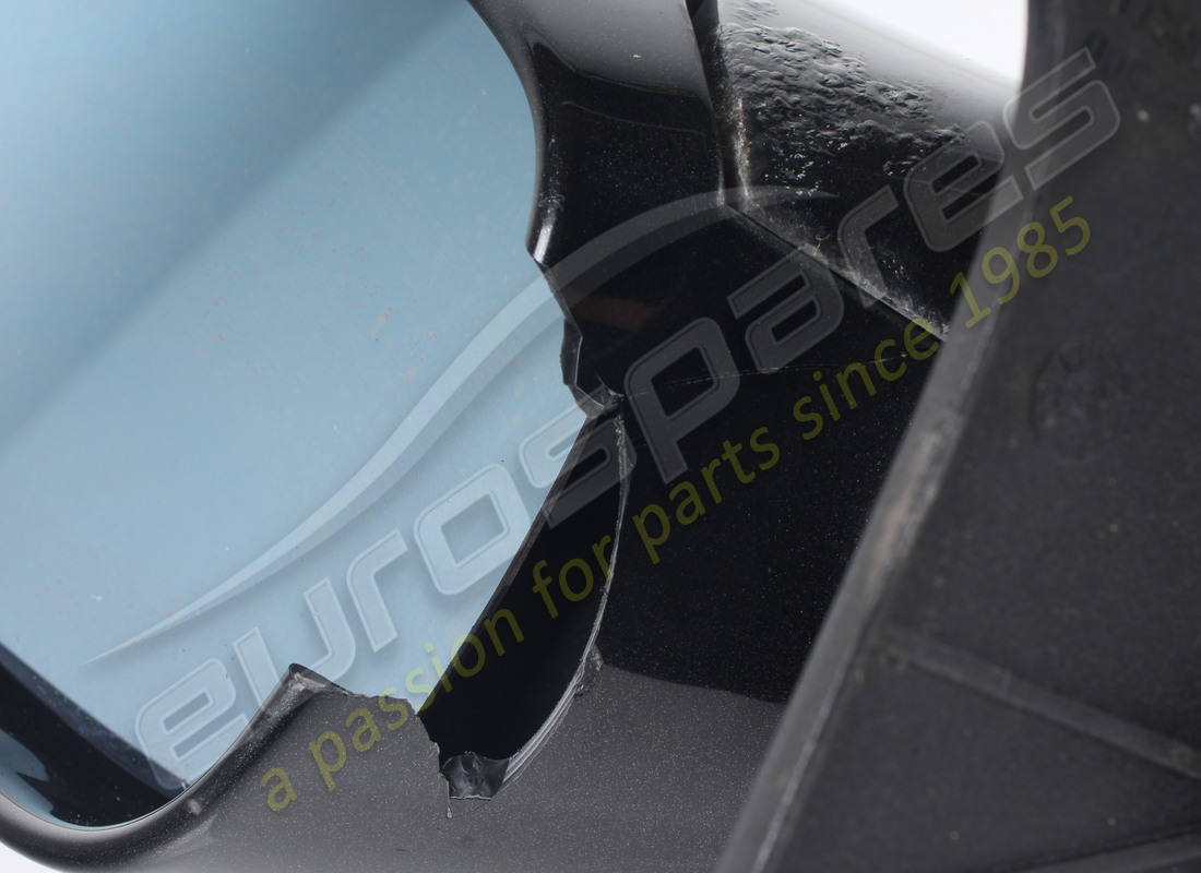 USED MASERATI EXT RH MIRROR KITRHDPRIMER-C. PART NUMBER 980138926 (8) used maserati ext rh mirror kitrhdprimer-c. part number 980138926 (8)