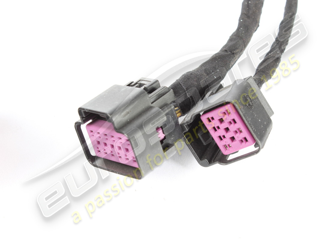 USED FERRARI CABLES FOR TUNNEL CONNECTION. PART NUMBER 239265 (3) used ferrari cables for tunnel connection. part number 239265 (3)