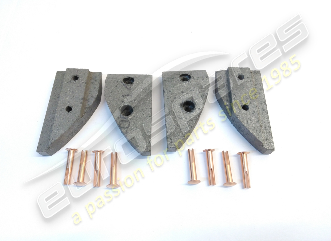 NEW EUROSPARES HANDBRAKE PADS. PART NUMBER 95690705 (1) new eurospares handbrake pads. part number 95690705 (1)