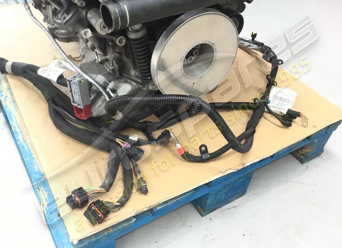 USED FERRARI CALIFORNIA T ENGINE. PART NUMBER 312699 (3) used ferrari california t engine. part number 312699 (3)