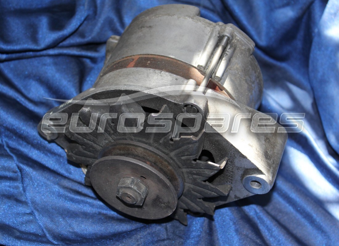 USED Maserati ALTERNATOR BOSCH COMPLETE WITH FAN . PART NUMBER 1072ME65079 (1)