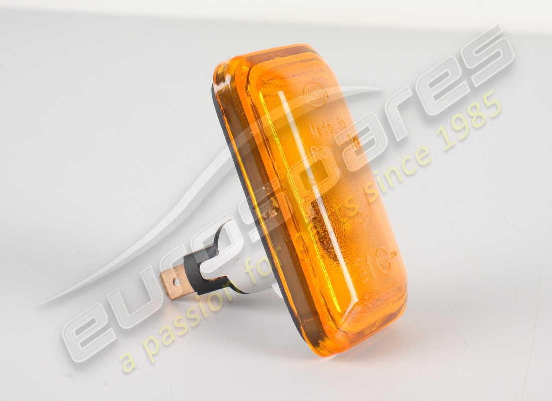 NEW PORSCHE TURN SIGNAL REPEATER - YELLOW - D - MJ 1981>>. PART NUMBER 4A0949101 (2) new porsche turn signal repeater - yellow - d - mj 1981>>. part number 4a0949101 (2)