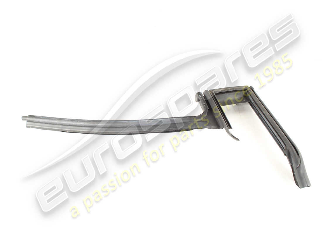 used ferrari rh door perimeter seal. part number 82199500 (3)