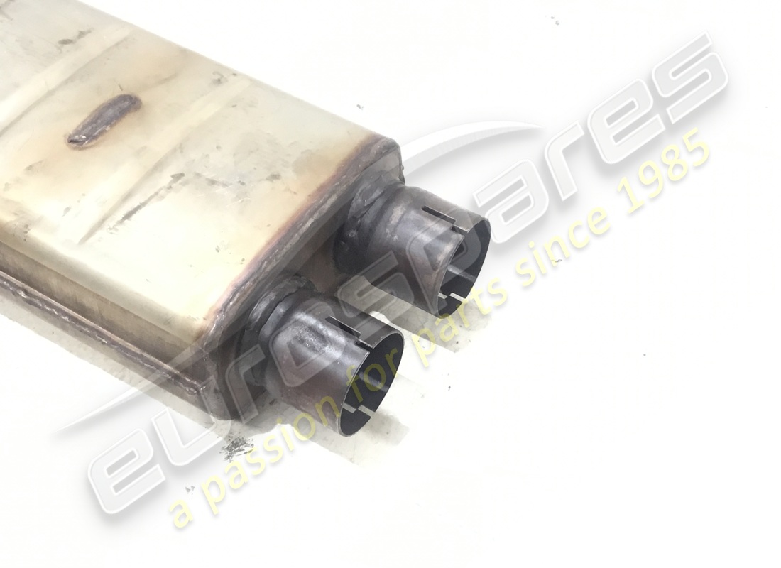 NEW FERRARI CENTRAL SILENCER. PART NUMBER 167995 (4) new ferrari central silencer. part number 167995 (4)