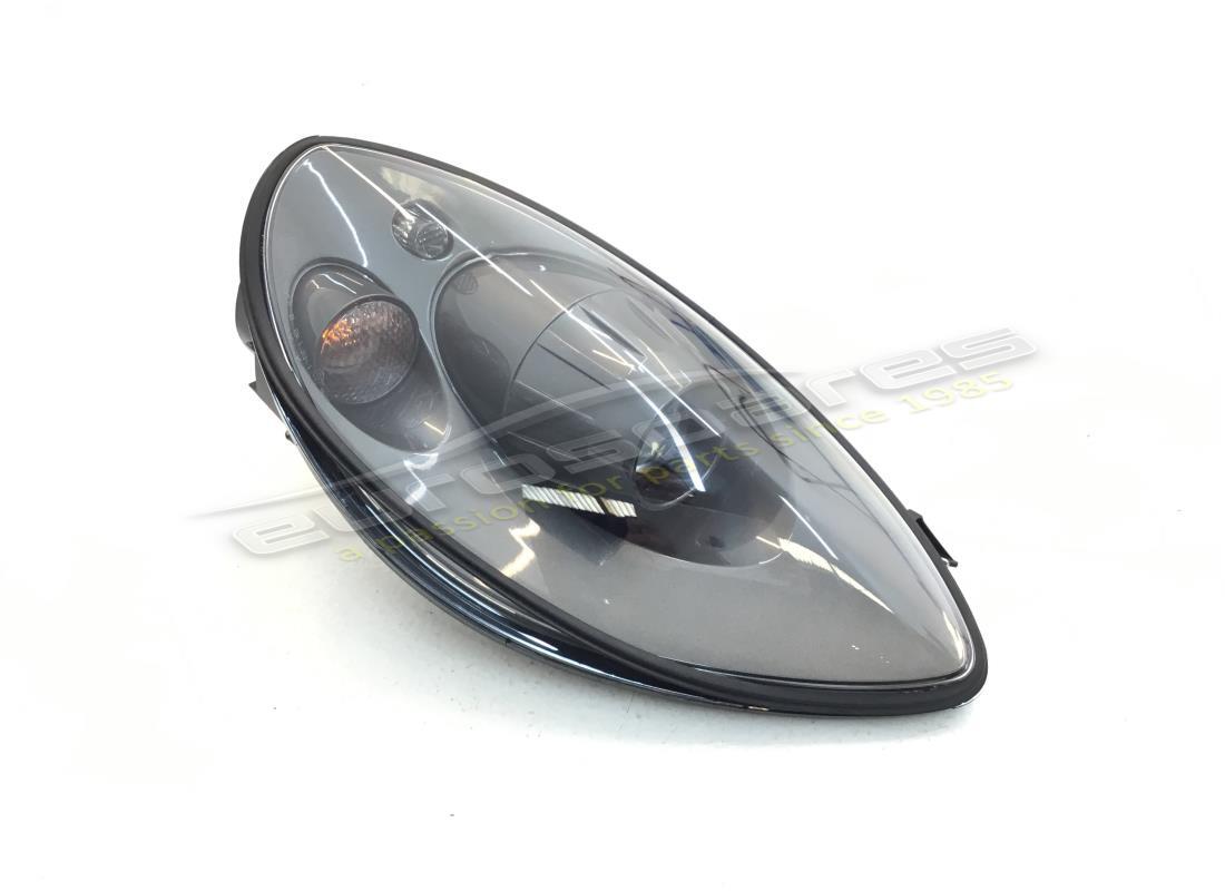 NEW FERRARI RH HEADLIGHT - LHD - REFER TO TEC1499. PART NUMBER 68269172 (1) new ferrari rh headlight - lhd - refer to tec1499. part number 68269172 (1)