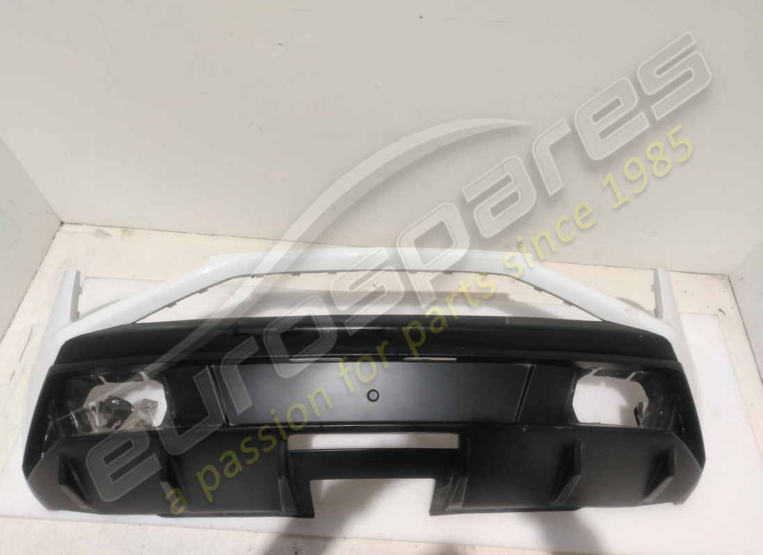 used lamborghini rear bumper. part number 400807497f (2)