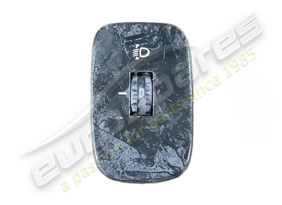 USED MASERATI HEADLIGHT AIMING CONTROL,BLACK SO. PART NUMBER 383100112 (1) used maserati headlight aiming control,black so. part number 383100112 (1)