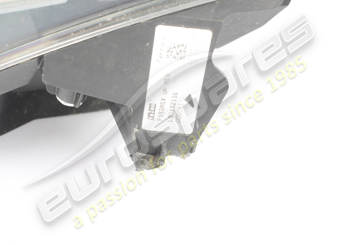 DAMAGED FERRARI LH HEADLAMP. PART NUMBER 336572 (4) damaged ferrari lh headlamp. part number 336572 (4)