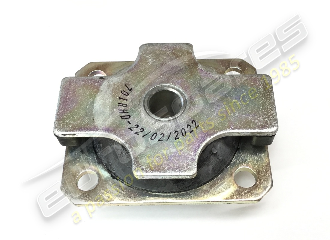 NEW EUROSPARES ENGINE MOUNT. PART NUMBER 216357 (1) new eurospares engine mount. part number 216357 (1)