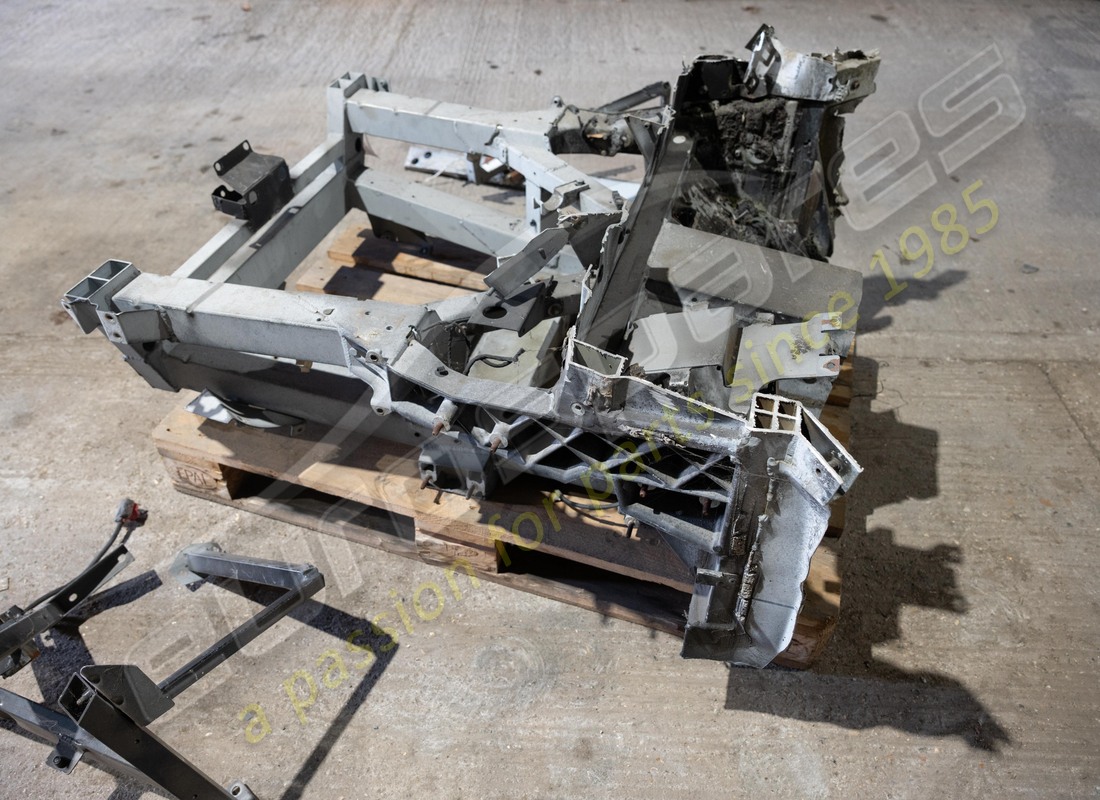 used lamborghini front end frame. part number 400805011f (6)