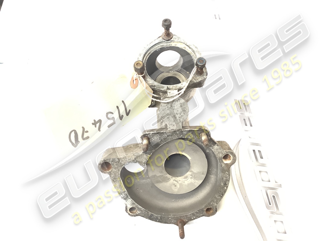 USED FERRARI WATER PUMP BODY. PART NUMBER 115470 (2) used ferrari water pump body. part number 115470 (2)