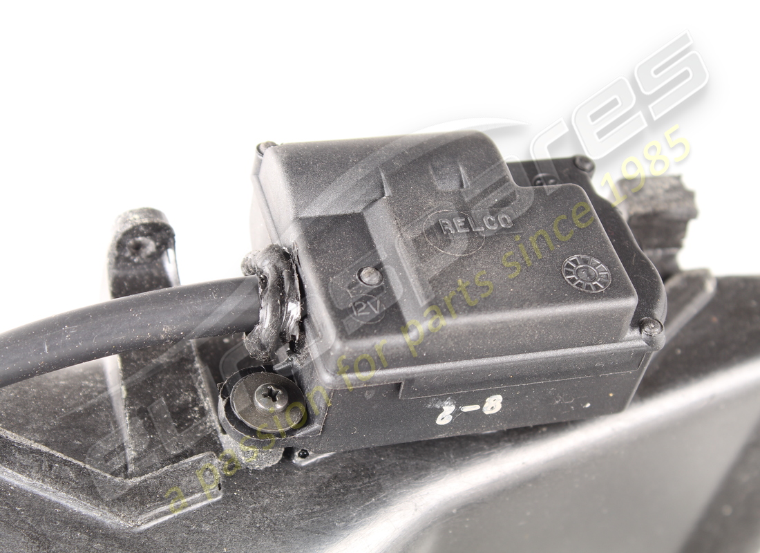 NEW FERRARI RH AIR DUCT WITH ACTUATOR LHD PART NUMBER 124037 (2) new ferrari rh air duct with actuator lhd part number 124037 (2)