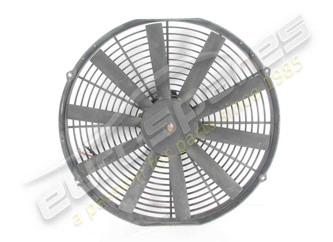 DAMAGED FERRARI ELECTRO FAN SET COMPLETE. PART NUMBER 155064 (2) damaged ferrari electro fan set complete. part number 155064 (2)
