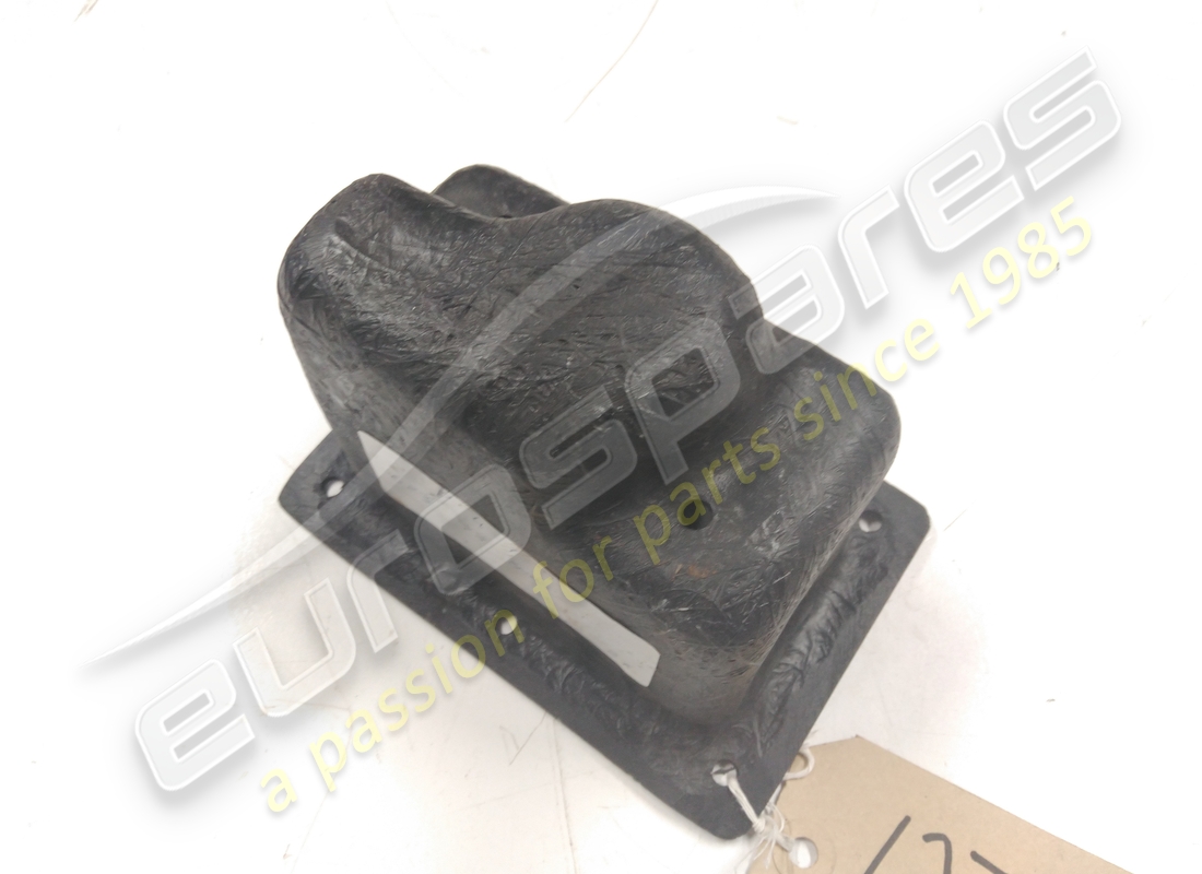 NEW FERRARI SUPPORT. PART NUMBER 62398800 (3) new ferrari support. part number 62398800 (3)