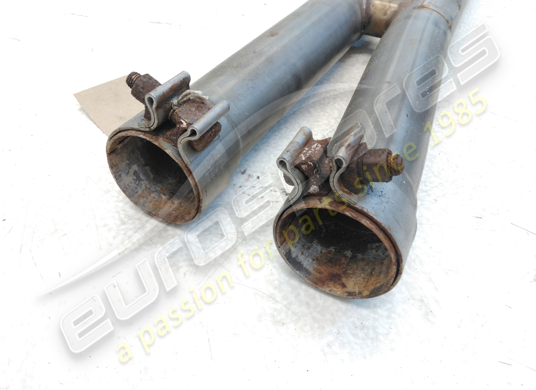 USED FERRARI CENTRAL EXTENSION. PART NUMBER 317180 (6) used ferrari central extension. part number 317180 (6)