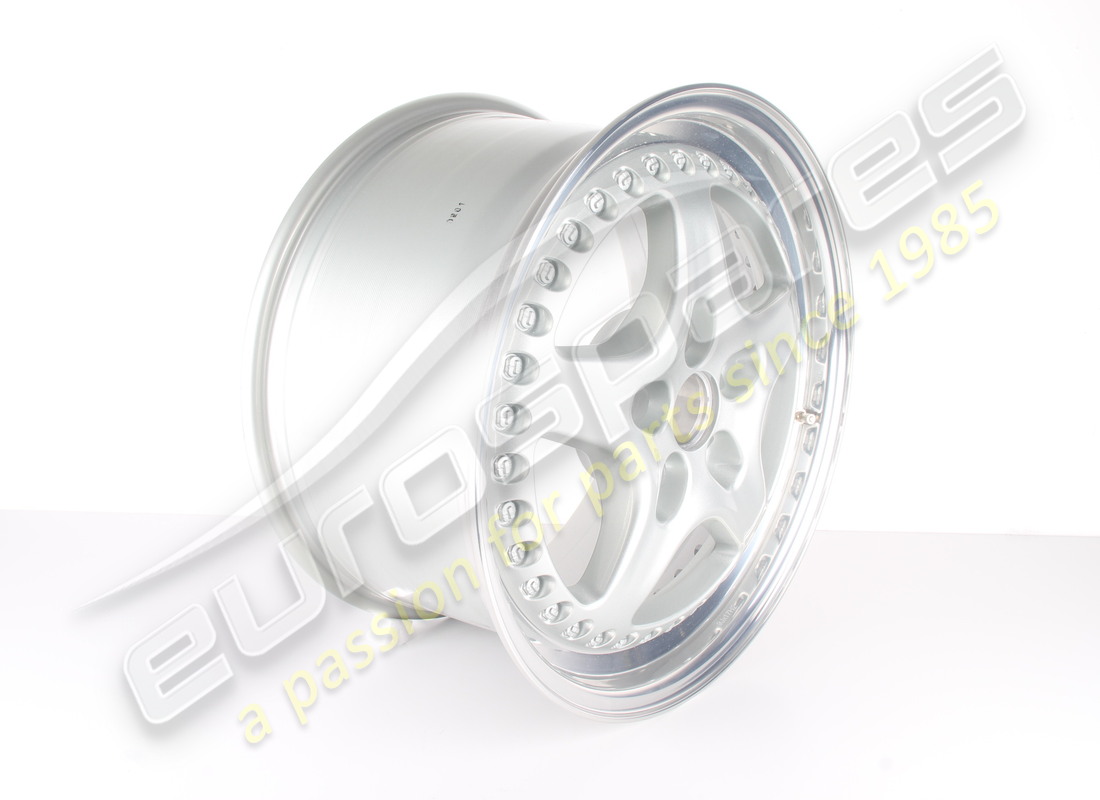 NEW MASERATI REAR WHEEL. PART NUMBER 367203332 (3) new maserati rear wheel. part number 367203332 (3)