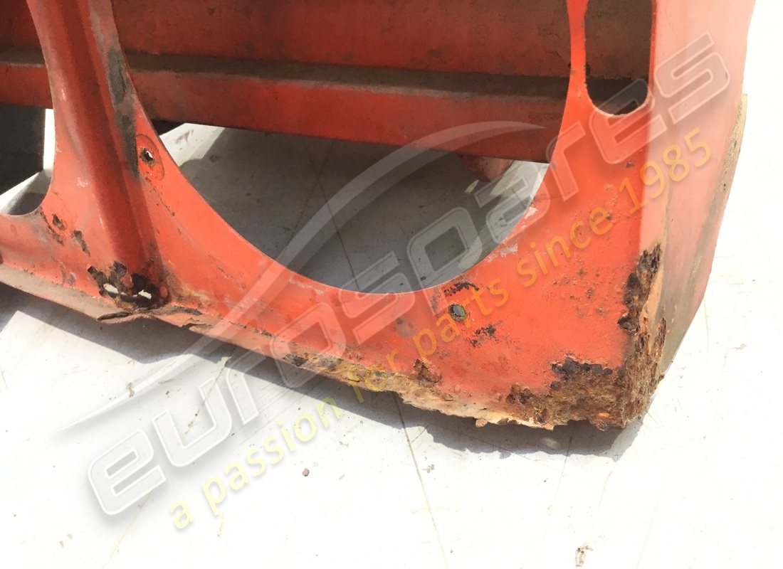 USED FERRARI LH HEAD LAMP POP-UP HOUSING. PART NUMBER 40082307 (2) used ferrari lh head lamp pop-up housing. part number 40082307 (2)