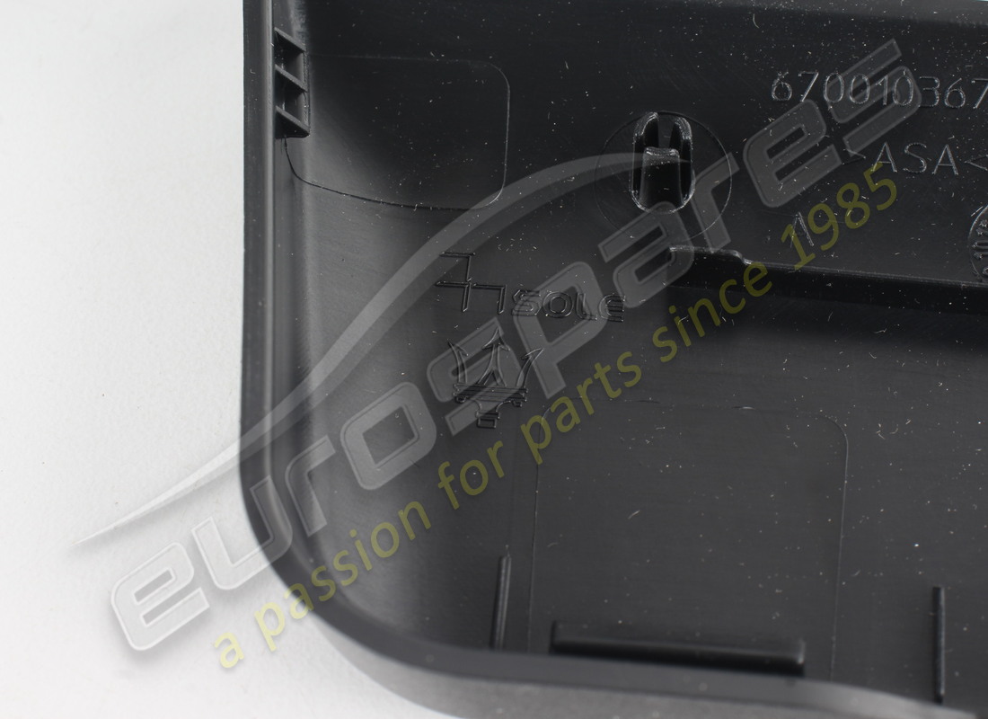 NEW MASERATI ACESS MOULDING. PART NUMBER 670013465 (3) new maserati acess moulding. part number 670013465 (3)