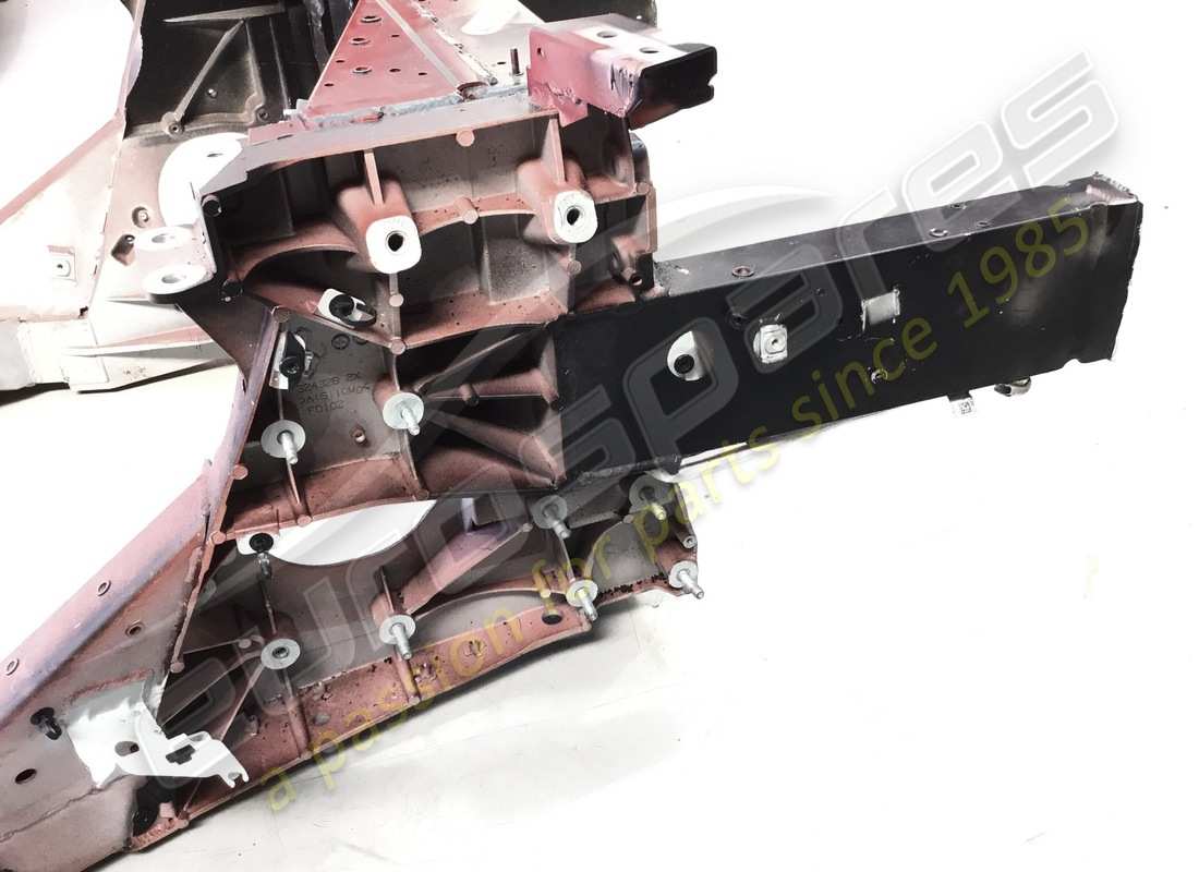 USED FERRARI REAR SUBFRAME. PART NUMBER 985886767 (5) used ferrari rear subframe. part number 985886767 (5)