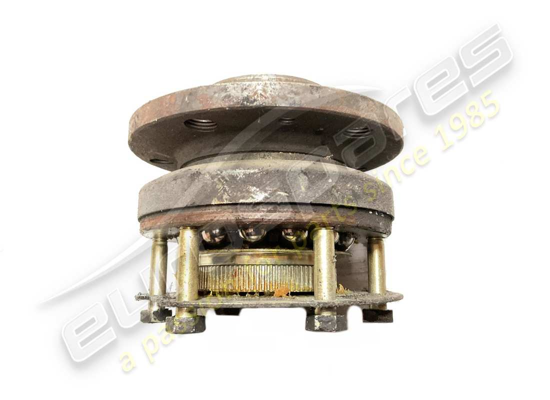 USED FERRARI FRONT HUB. PART NUMBER 131738 (2) used ferrari front hub. part number 131738 (2)