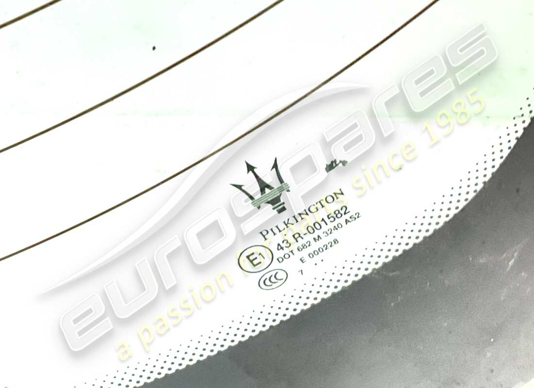 used maserati rear window glass. part number 68881600 (2)