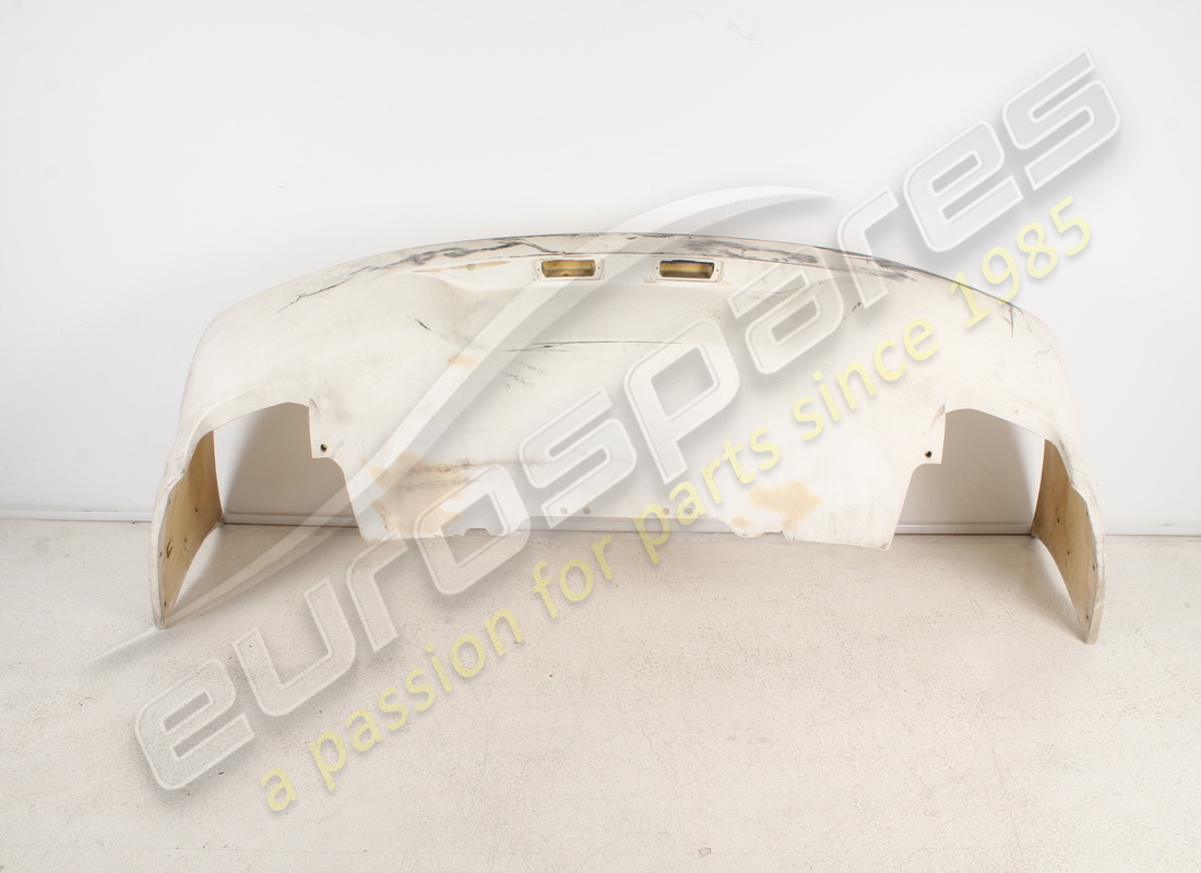 NEW FERRARI REAR BUMPER. PART NUMBER 65431910 (1) new ferrari rear bumper. part number 65431910 (1)