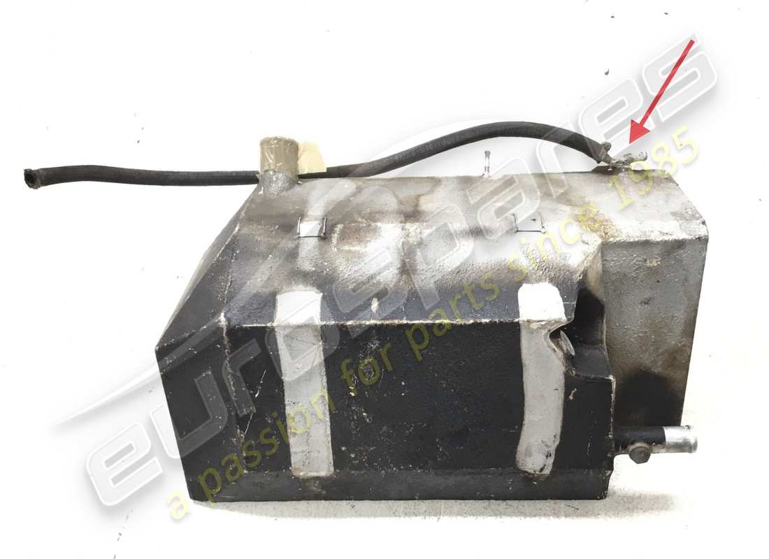 DAMAGED FERRARI LH FUEL TANK. PART NUMBER 119140 (1) damaged ferrari lh fuel tank. part number 119140 (1)