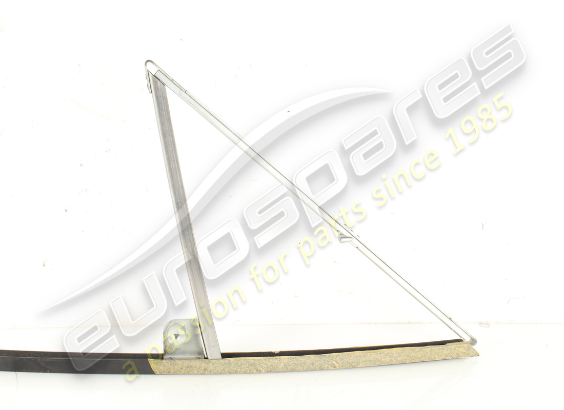 new ferrari lhs quarter light with out glass. part number 2533033108a (3)