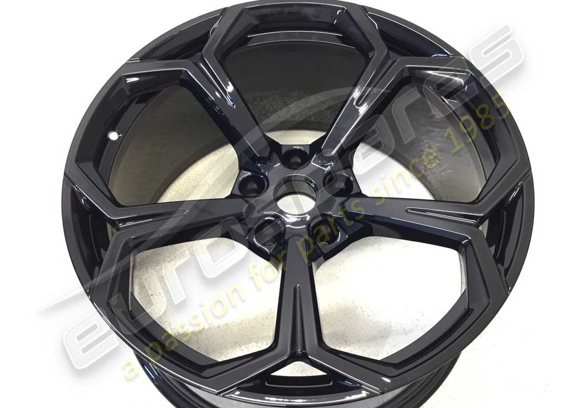 RECONDITIONED LAMBORGHINI REAR WHEEL. PART NUMBER 4ML601025Q (2) reconditioned lamborghini rear wheel. part number 4ml601025q (2)
