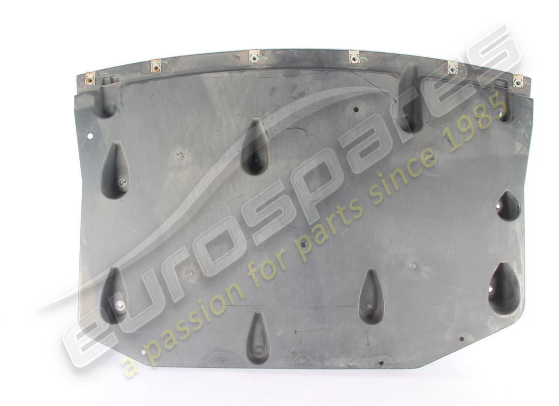 USED Maserati REAR AERODYNAMIC SHIELD . PART NUMBER 670031359 (1)