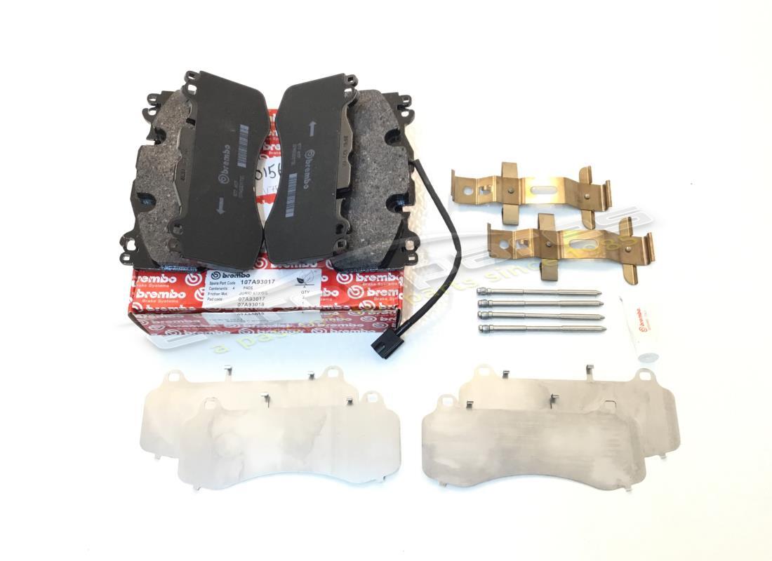 NEW MASERATI BRAKE PADS KIT F.C. 0,4. PART NUMBER 980156012 (1) new maserati brake pads kit f.c. 0,4. part number 980156012 (1)