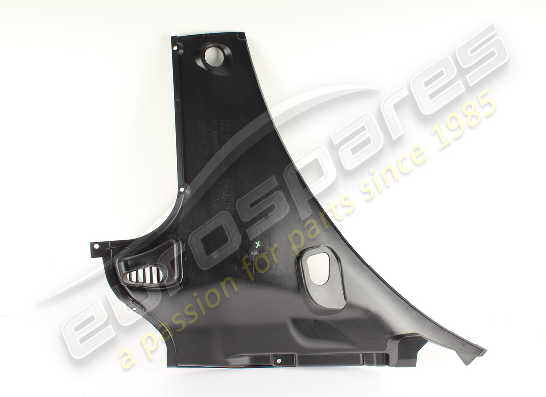 new ferrari complete rh underwindscreen tr. part number 83749700 (2)