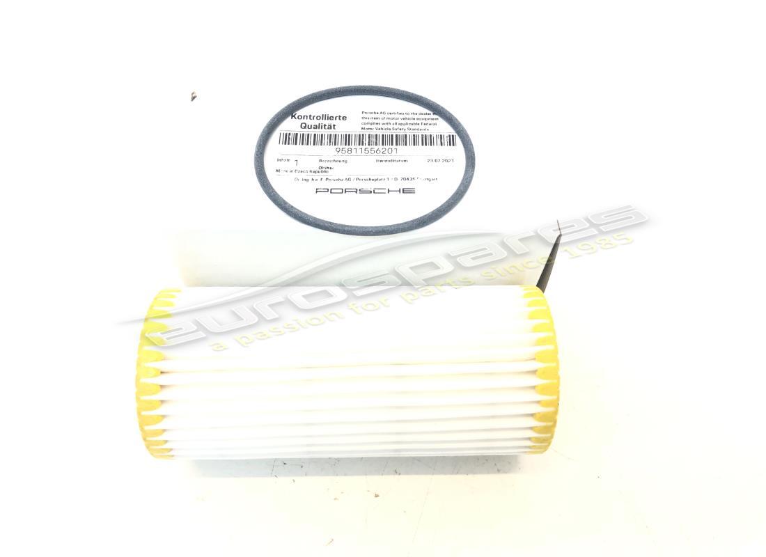 NEW PORSCHE OIL FILTER. PART NUMBER 95811556201 (1) new porsche oil filter. part number 95811556201 (1)