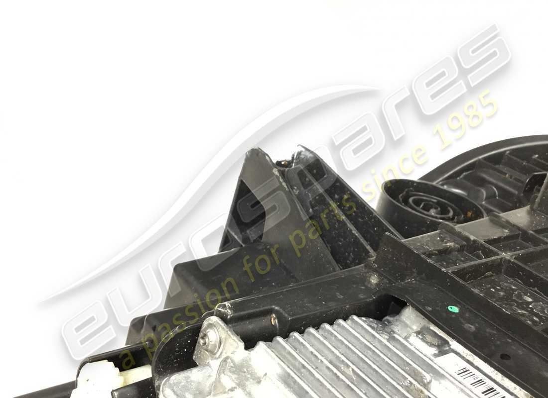 used ferrari rh bi-xenon headlight afs. part number 329982 (3)