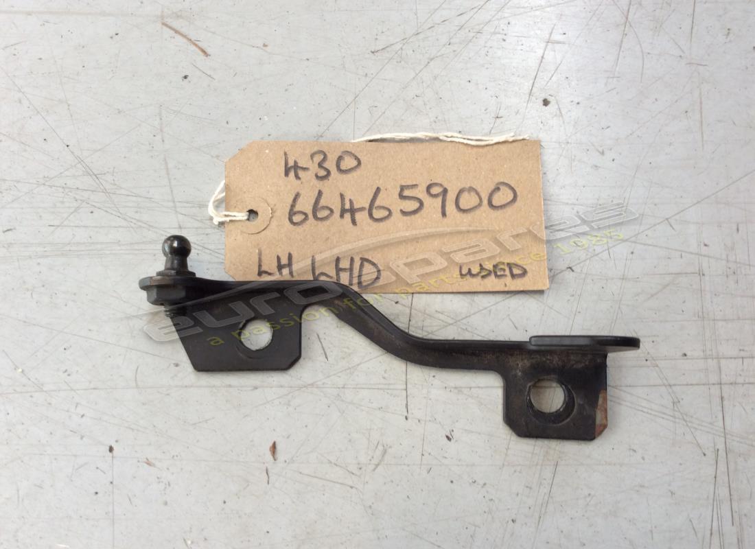 USED FERRARI LH BRACKET. PART NUMBER 66465900 (1) used ferrari lh bracket. part number 66465900 (1)