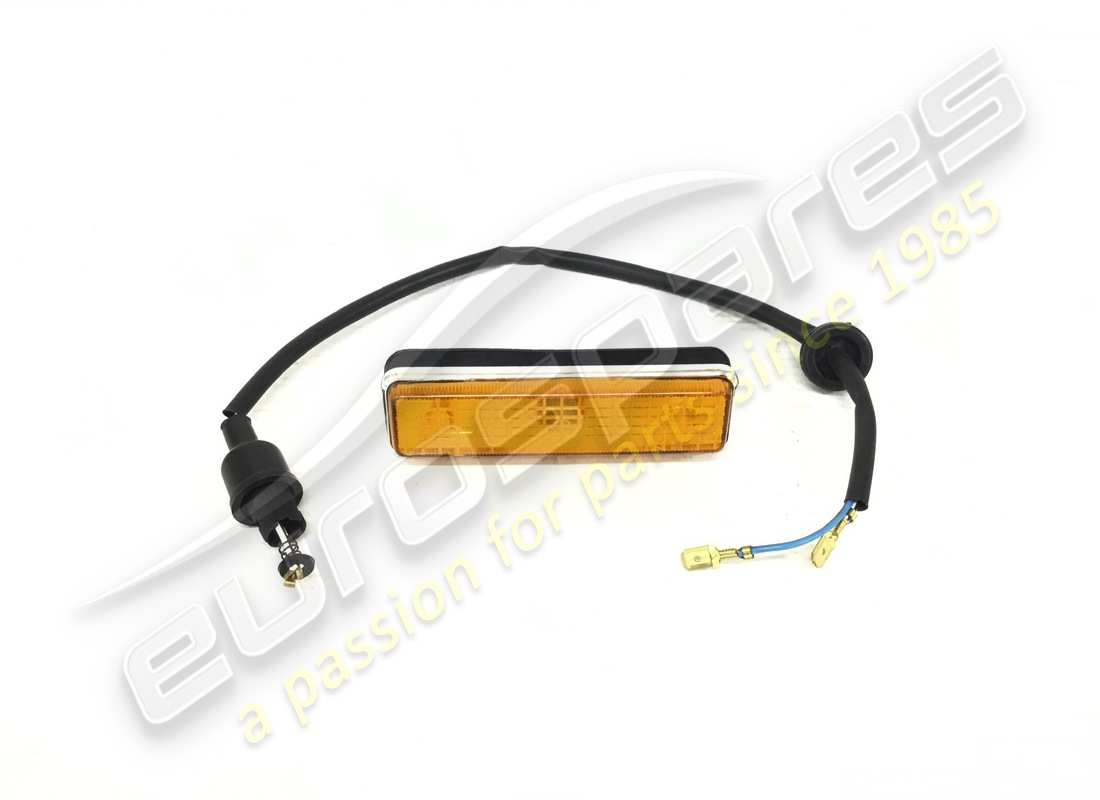 NEW MASERATI SIDE DIRECTION INDICATOR. PART NUMBER 373180127 (1) new maserati side direction indicator. part number 373180127 (1)