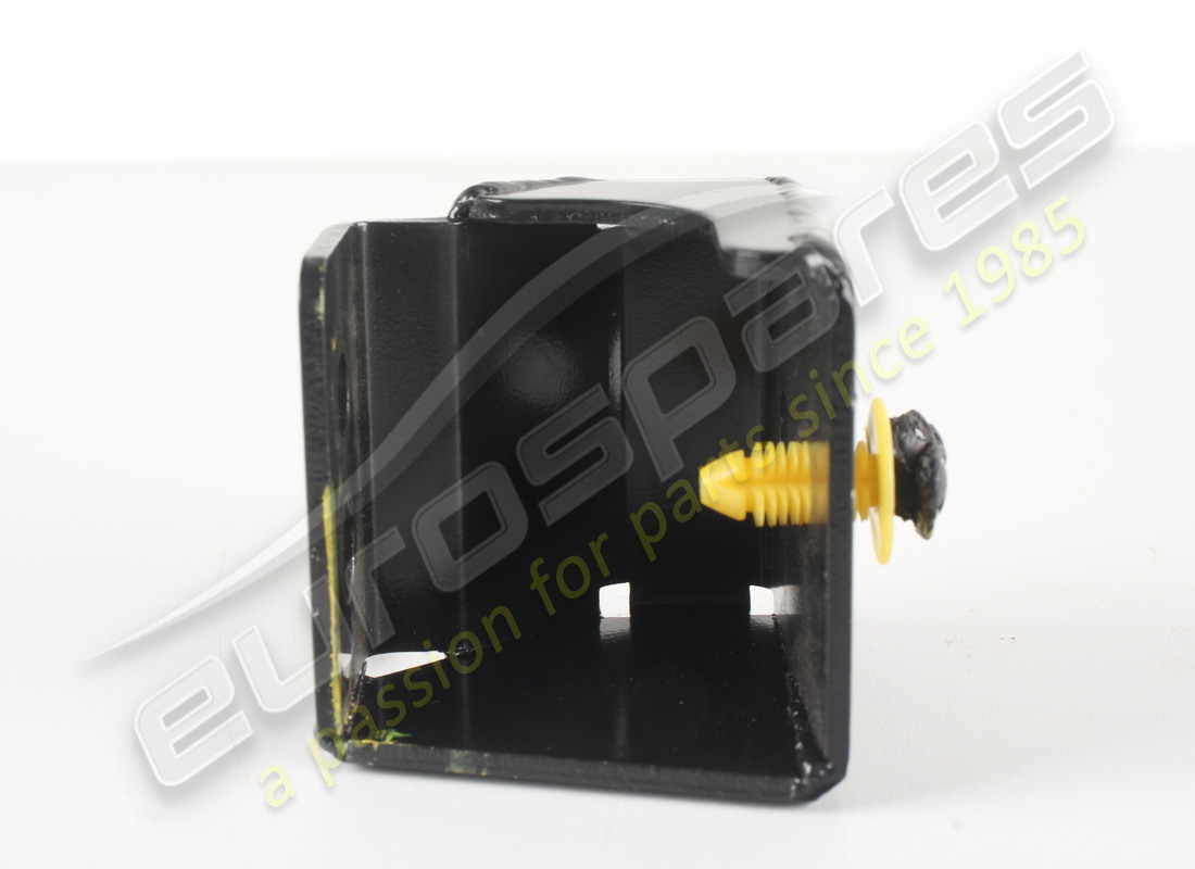 used lamborghini carrier part. part number 407827876 (2)