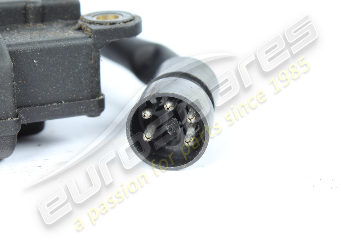 USED FERRARI HEATER VALVE MOTOR. PART NUMBER 126325 (2) used ferrari heater valve motor. part number 126325 (2)