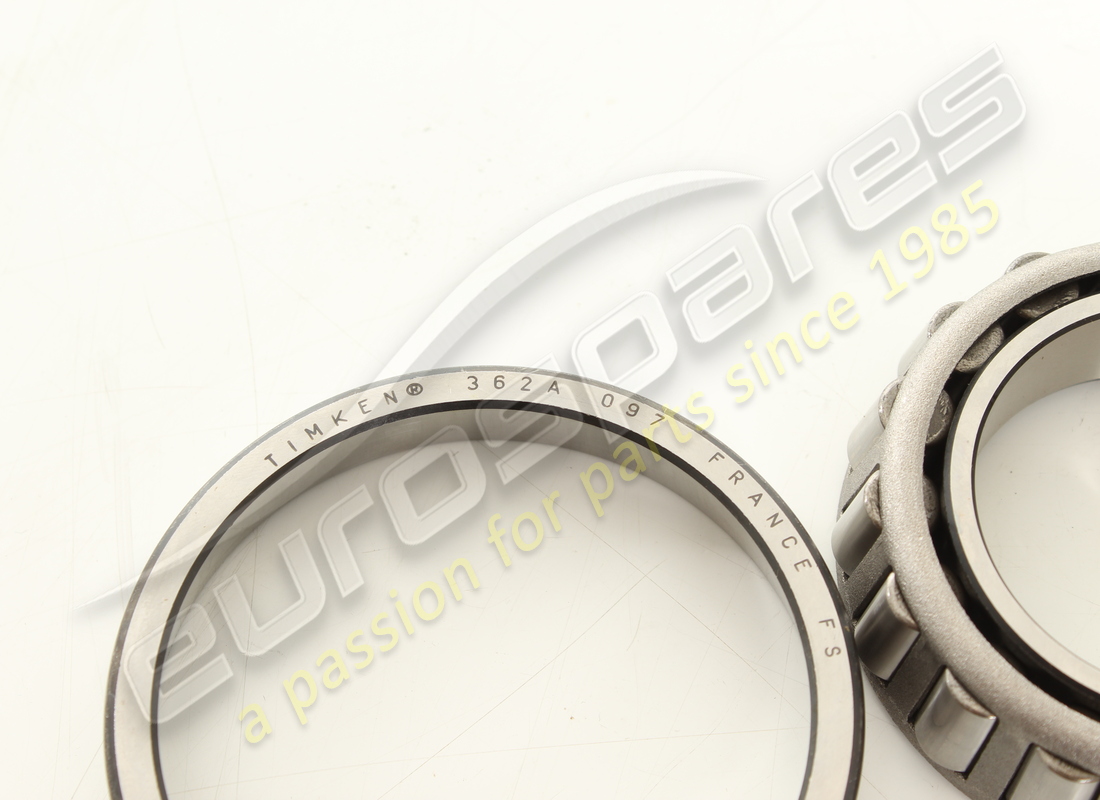 NEW FERRARI BEARING FOR DIFFERENTIAL SUPPORT. PART NUMBER 101634 (3) new ferrari bearing for differential support. part number 101634 (3)