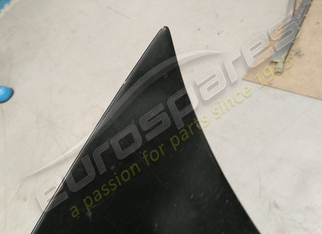 DAMAGED FERRARI BOOT LID COMPLETE. PART NUMBER 65377100 (3) damaged ferrari boot lid complete. part number 65377100 (3)