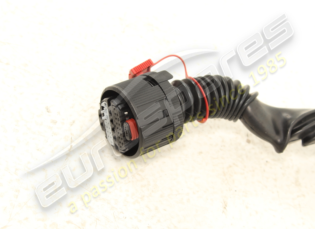 NEW FERRARI REAR CABLE. PART NUMBER 311972 (4) new ferrari rear cable. part number 311972 (4)