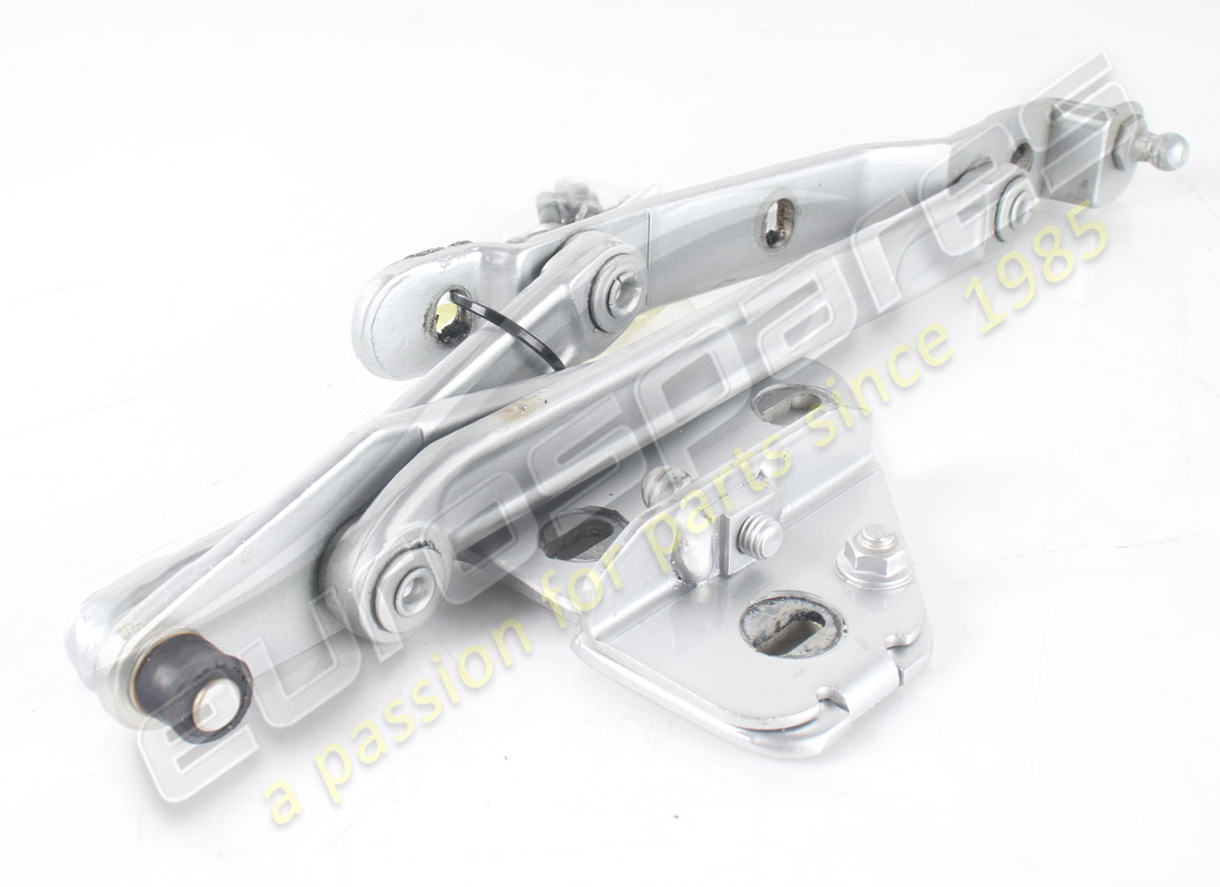 USED FERRARI LH LID HINGE. PART NUMBER 63143100 (5) used ferrari lh lid hinge. part number 63143100 (5)