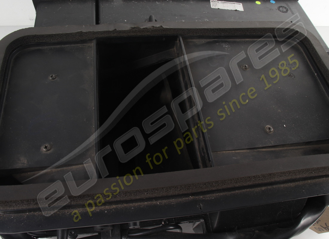 USED FERRARI EVAPORATOR ASSEMBLY RHD PART NUMBER 65365900 (11) used ferrari evaporator assembly rhd part number 65365900 (11)