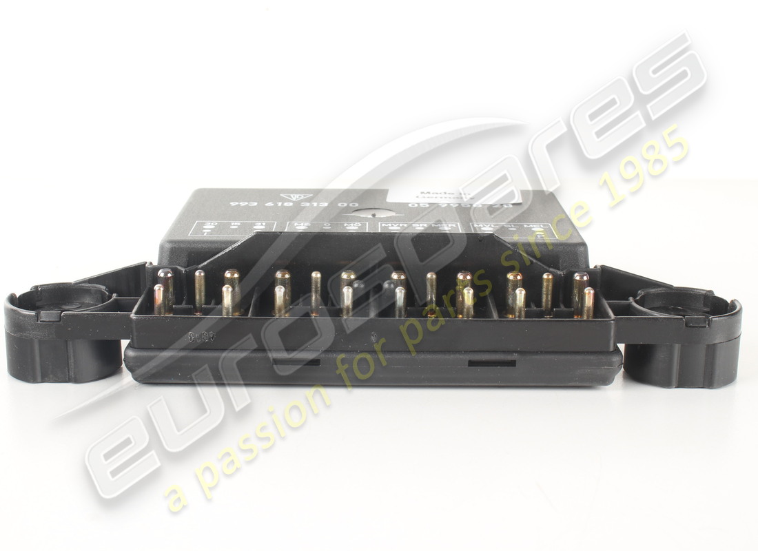 NEW PORSCHE CONTROL UNIT. PART NUMBER 993618313X (3) new porsche control unit. part number 993618313x (3)