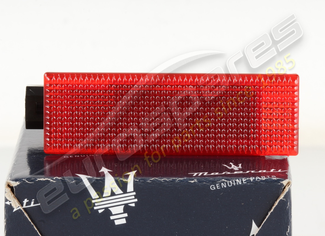NEW MASERATI DOOR LIGHT. PART NUMBER 670007082 (3) new maserati door light. part number 670007082 (3)