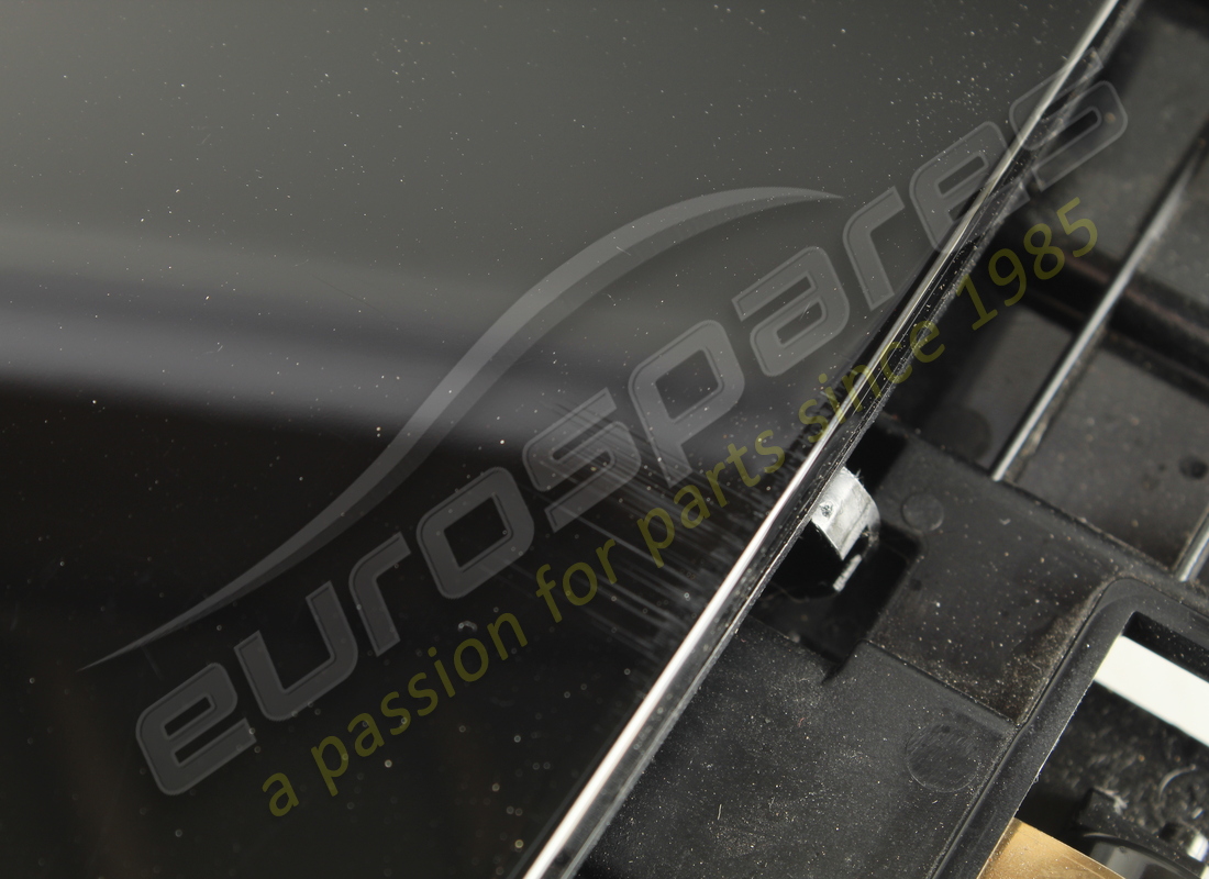 used maserati tunnel glove compartment bla. part number 673011000 (8)