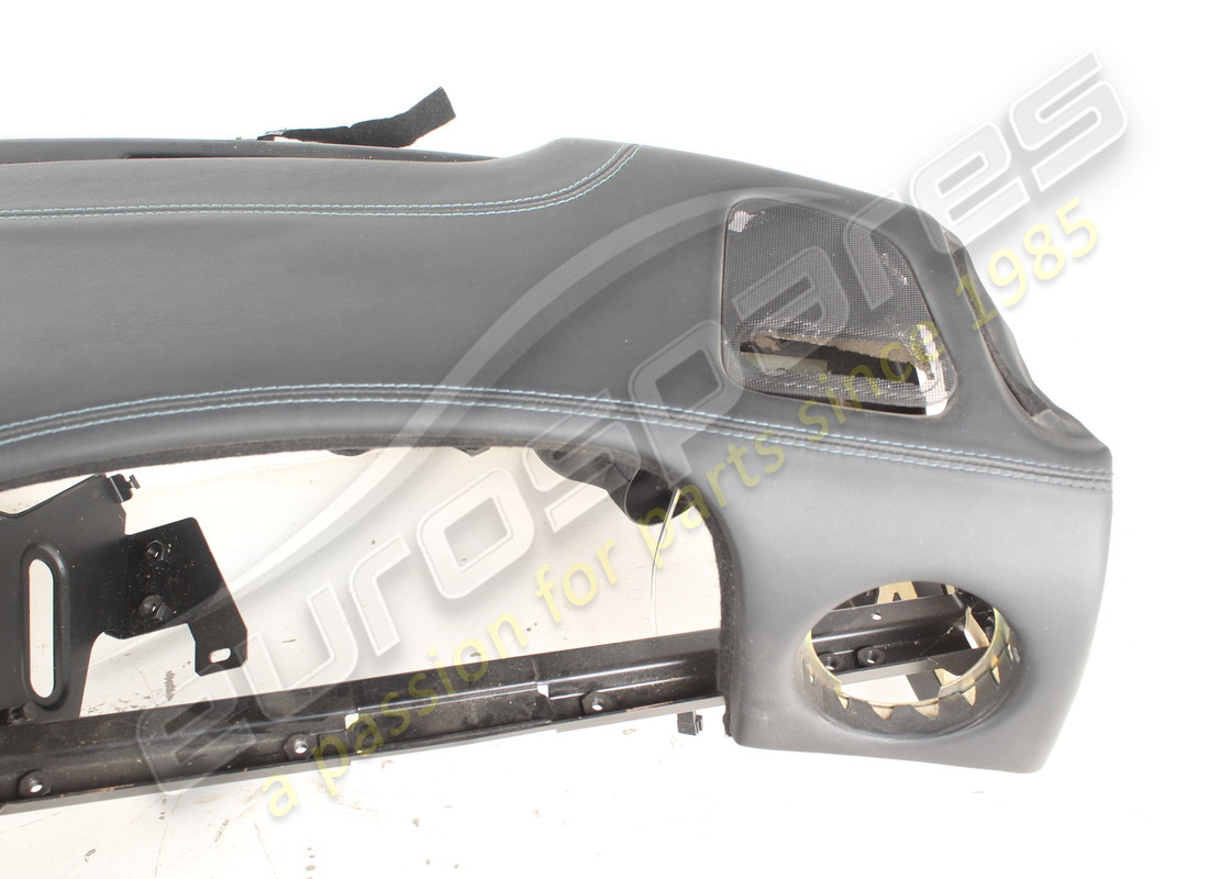 USED FERRARI DASHBOARD WITH INSTRUMENTS BLACK 8500. PART NUMBER 66088000 (3) used ferrari dashboard with instruments black 8500. part number 66088000 (3)