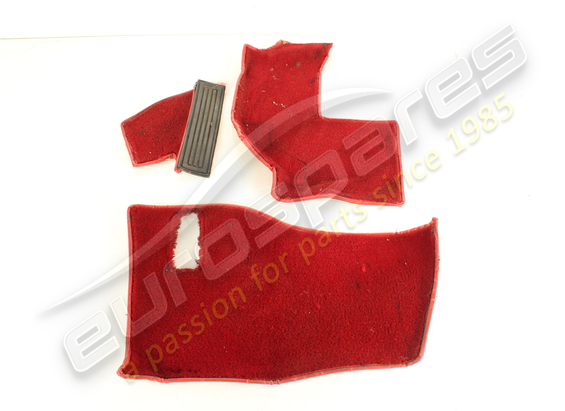 USED FERRARI LHD COMPLETE CARPET SET. PART NUMBER 95999003 (11) used ferrari lhd complete carpet set. part number 95999003 (11)