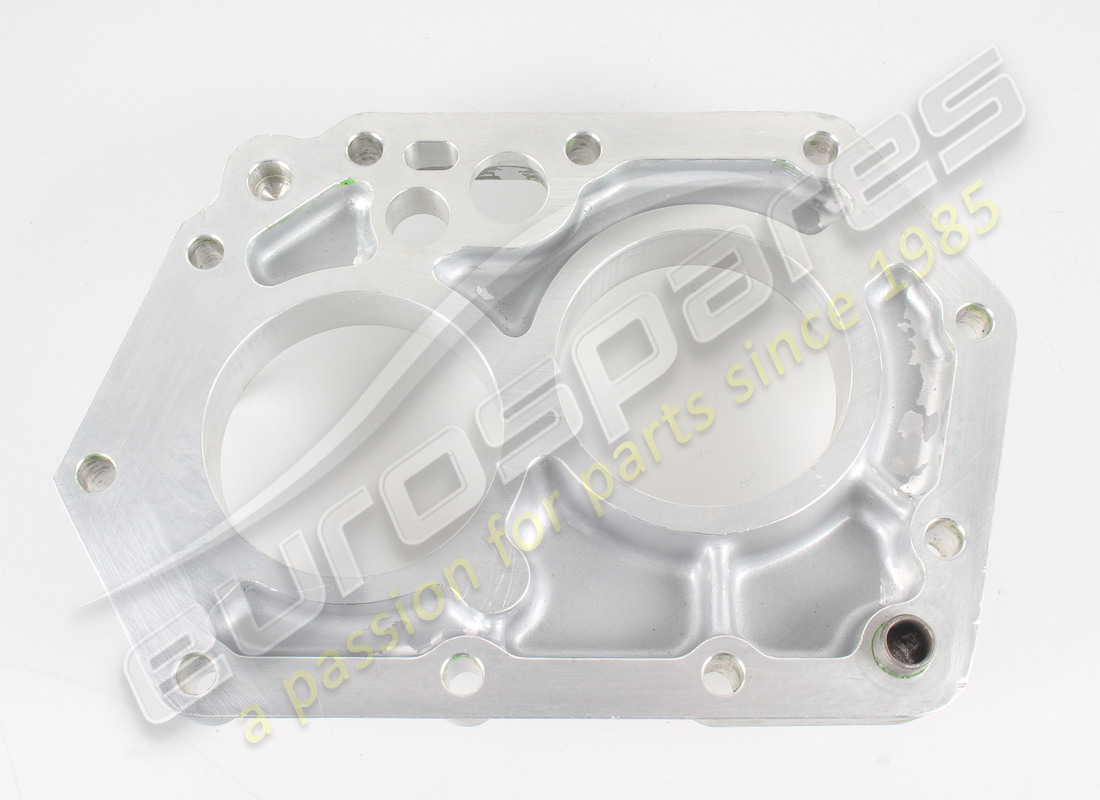 NEW FERRARI INTERMEDIATE BODY. PART NUMBER 139819 (2) new ferrari intermediate body. part number 139819 (2)