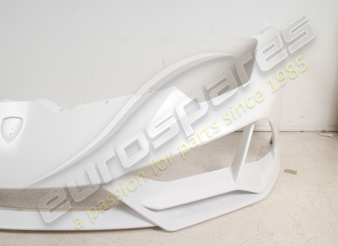 NEW LAMBORGHINI BUMPER. PART NUMBER 4T0807103L (3) new lamborghini bumper. part number 4t0807103l (3)